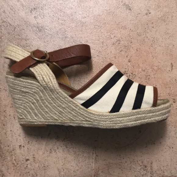 Wedge Sandal - Picture 4 of 4